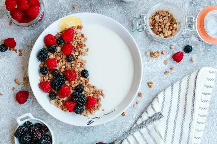 Healthy Recipes Indian Style: 15 Easy & Nutritious Meals 6 healthy Indian recipes- Fruit Yogurt Bowl Over Sugary Snacks