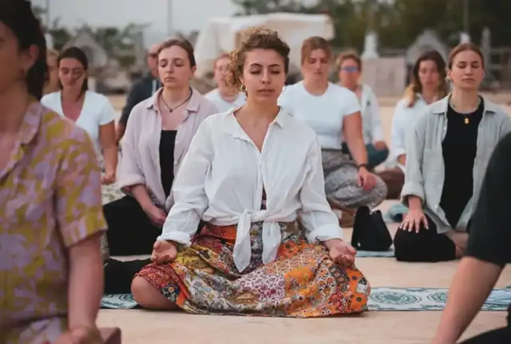 Master Daily Mindfulness Practices: Meditation & Breathing