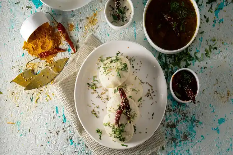 Healthy Recipes Indian Style: 15 Easy & Nutritious Meals 14 healthy Indian meal—Idli & Peanut Chutney